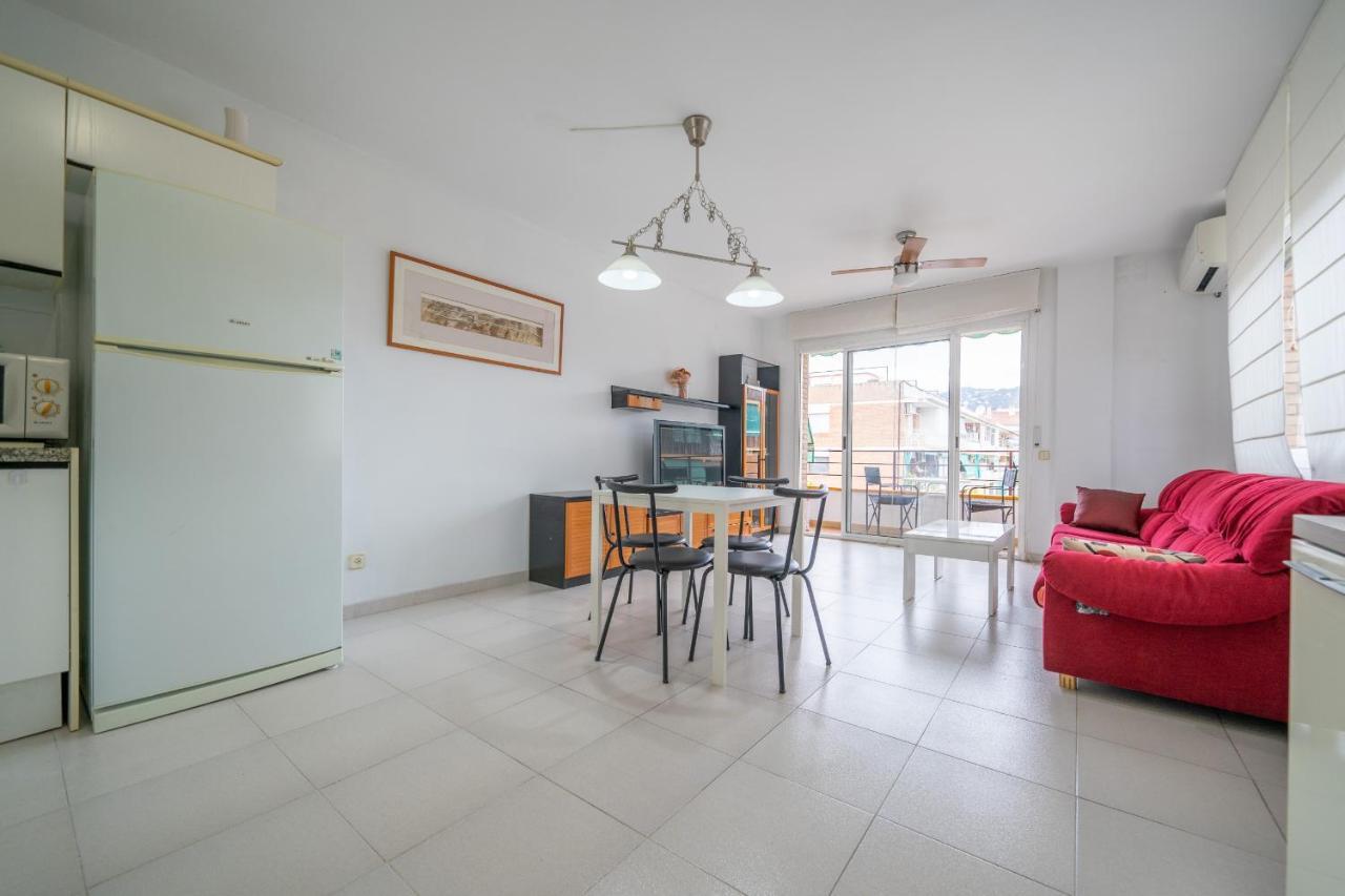 Homeholidaysrentals Margot - Costa Barcelona Pineda de Mar Exterior photo